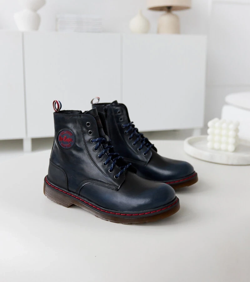 Sötétkék bőr Lee Cooper LCJP-20-01-014 cipők