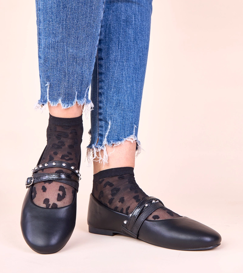 Fekete balerinák díszes pántokkal Vika