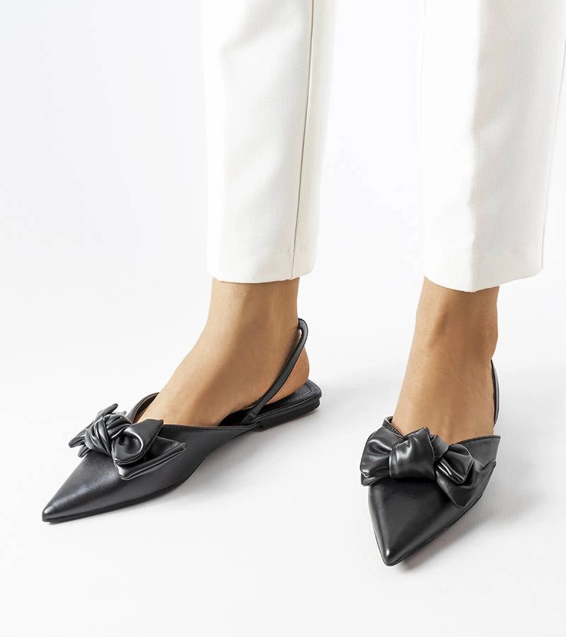 Fekete nyitott sarokkal rendelkező balerinacipő Bonarcado
