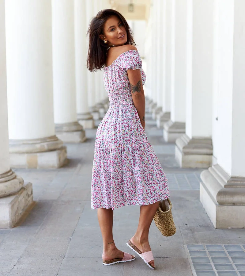 Rózsaszín midi virágos Bresciana ruha