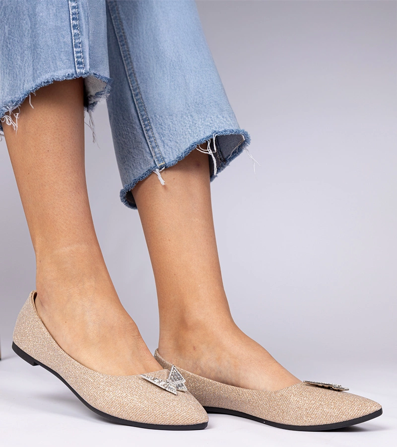 Denny pezsgő színű női balerina cipő csillogó pillangóval