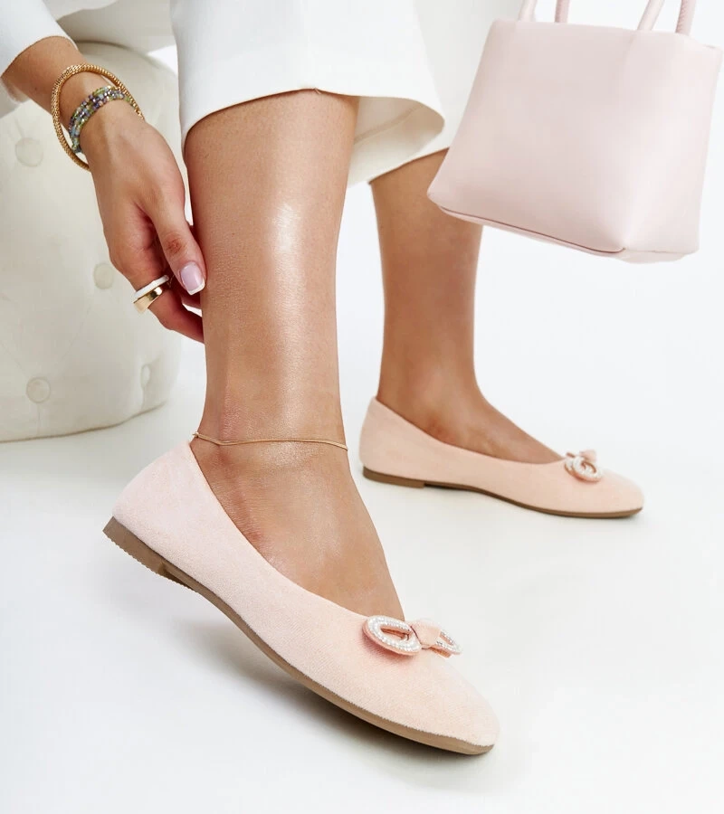 Világos rózsaszínű Gaillou balett cipő masnival