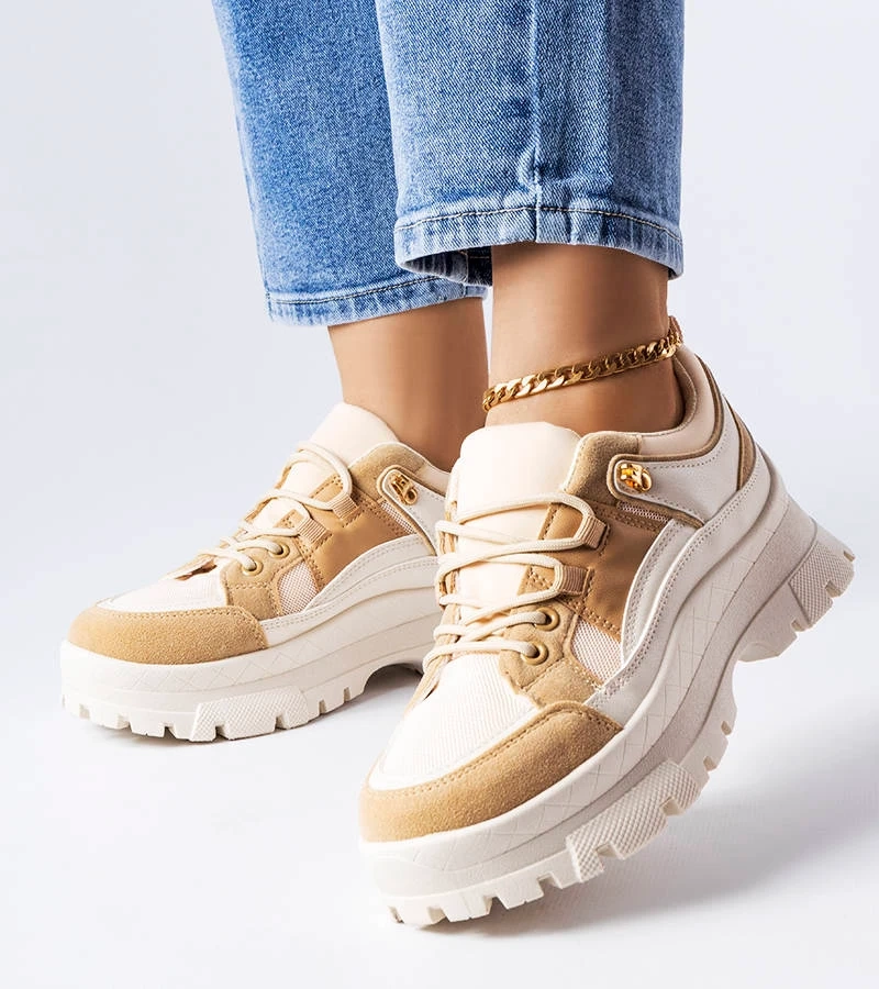 Barna cipők talppal és Via védővel