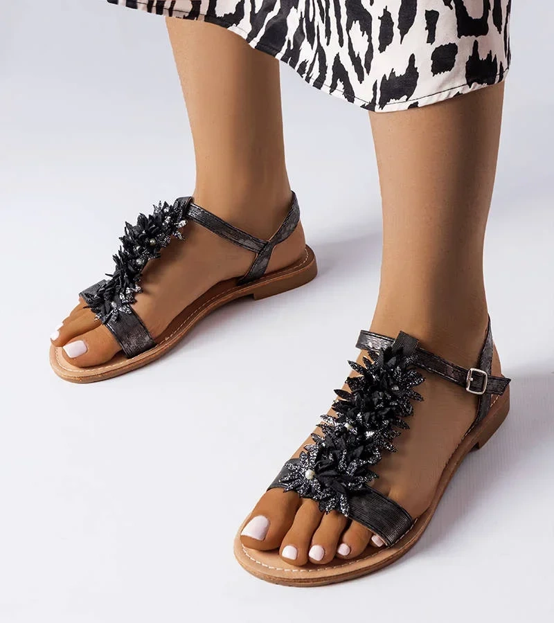 Fekete fémes Richard szandál