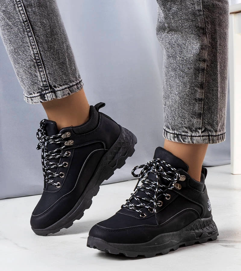 Fekete melegített női trapper Durani