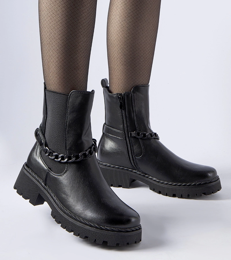 Fekete bolyhos bokacsizma Tiziano láncos