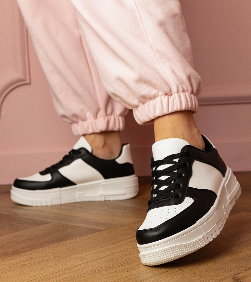 Fekete sportos platform tornacipő Luneta