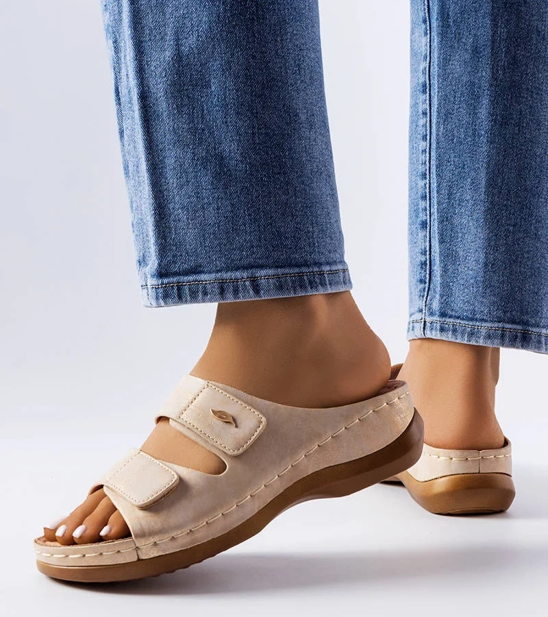 Fréchette alacsony sarokkal bézs papucs