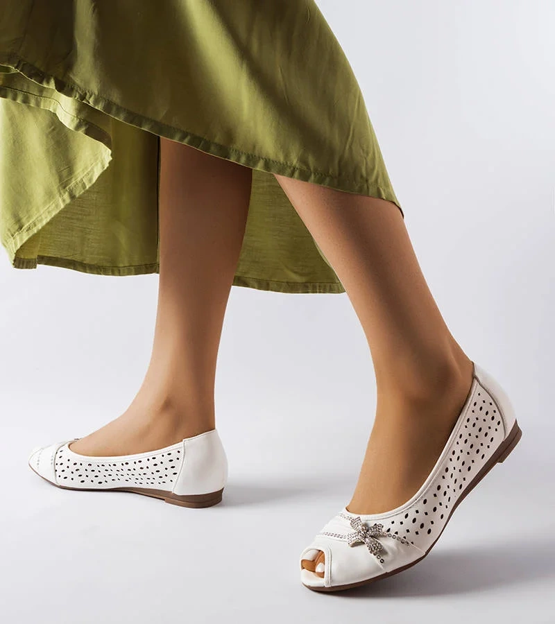 Simpsville csipkés fehér balerinacipő masnival