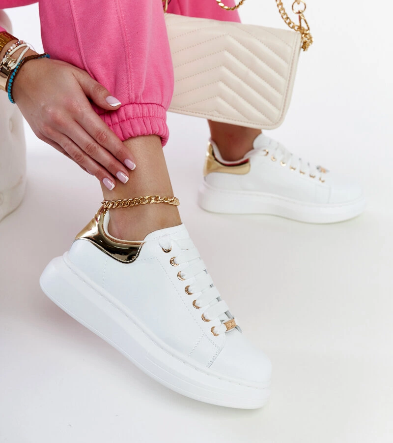 GOE LL2N4011 platformon fehér tornacipők