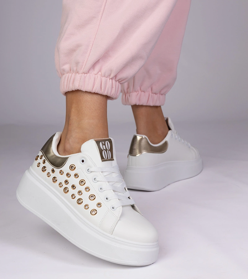 Fehér tornacipő arany betéttel és szegecsekkel Urlana