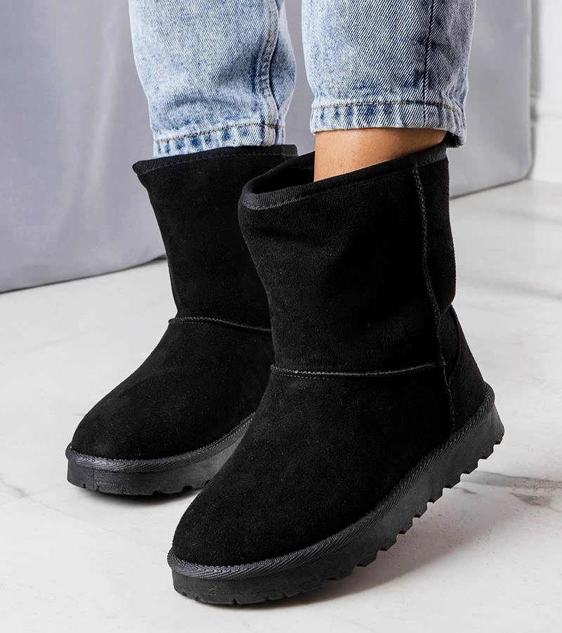 Fekete bélelt hótaposó Hank