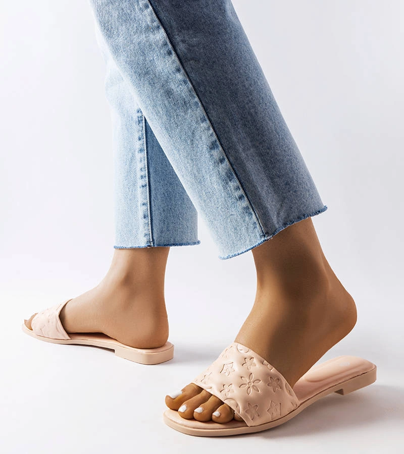 Amalie bézs lapos papucs