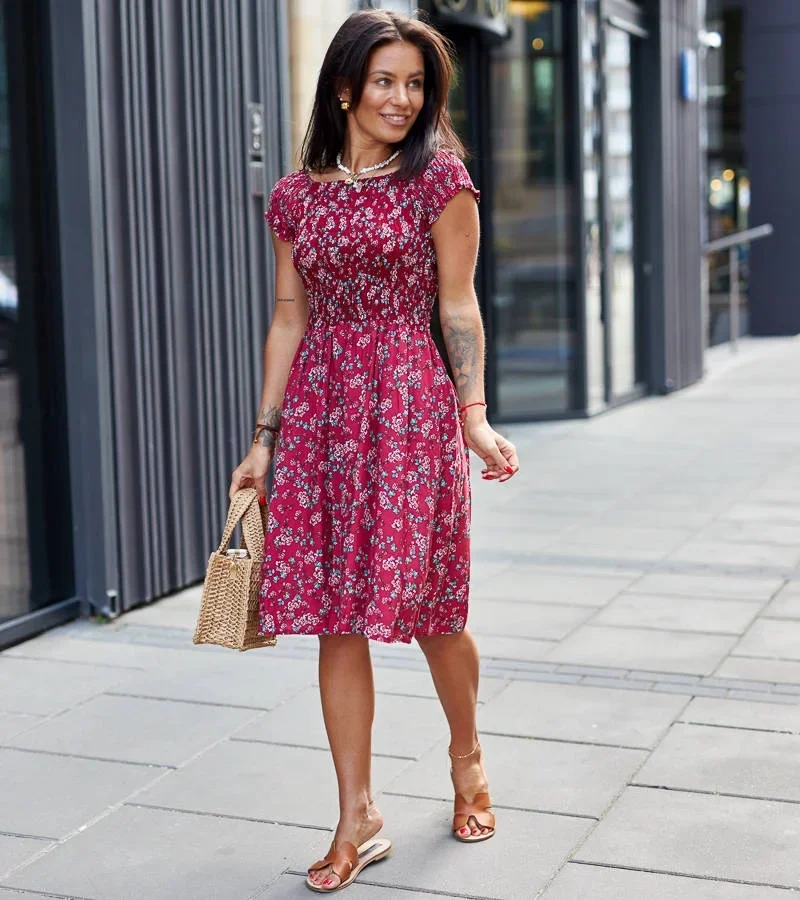 Bordó virágos spanyol Irma ruha