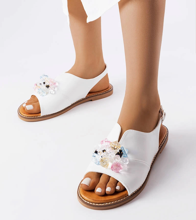 Fehér kristályokkal díszített Viinceza szandál