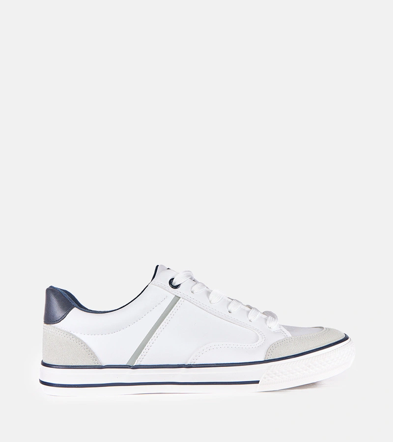 Fehér férfi tornacipő sötétkék betétekkel William