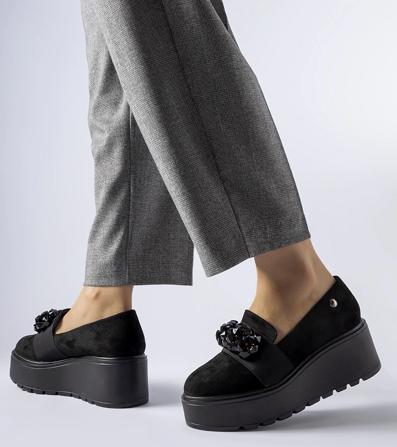 Fekete Edma platformos cipők