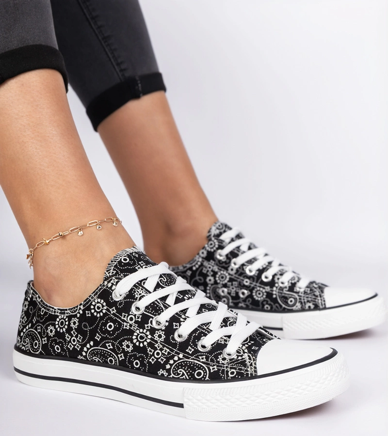 Fekete női anyag tornacipő azték stílusban Kalusa