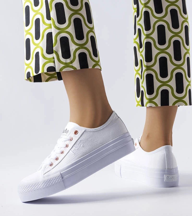 Fehér Lee Cooper LCW-22-31-0890L tornacipők