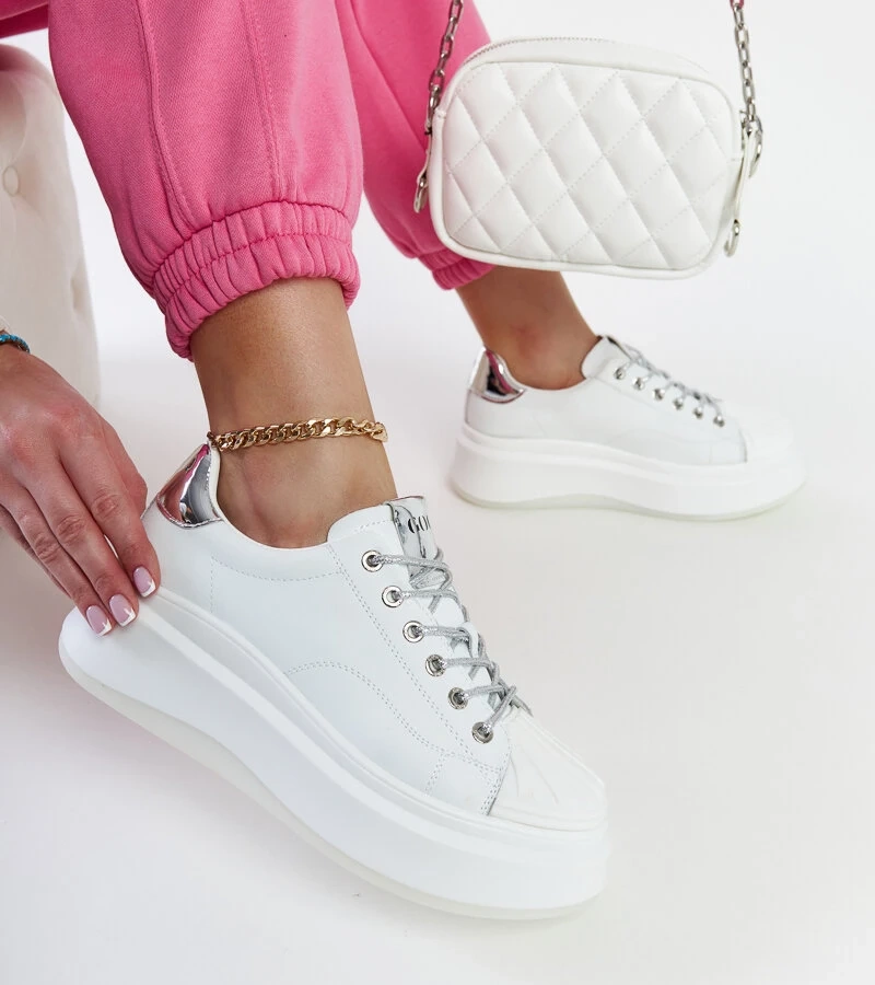 GOE NN2N4033 platformos fehér tornacipő