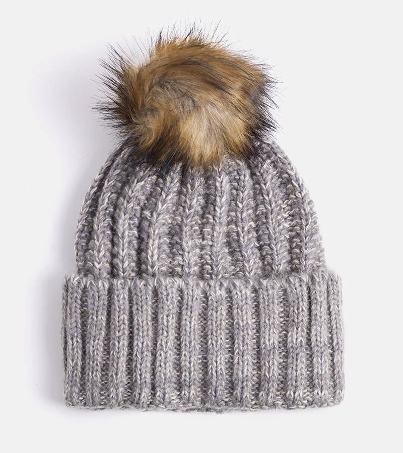 Szürke női sapka pomponnal Thalia