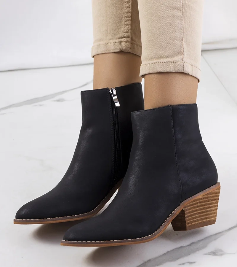 Fekete bokacsizma Carlisle