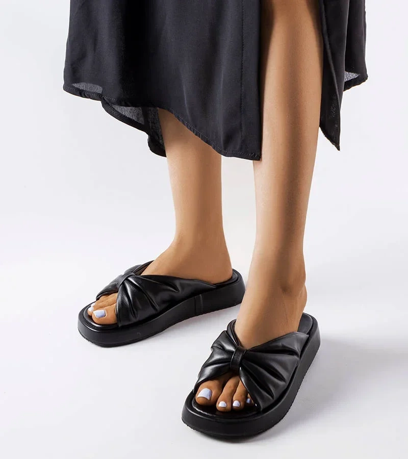 Fekete alacsony talpú Hog papucs