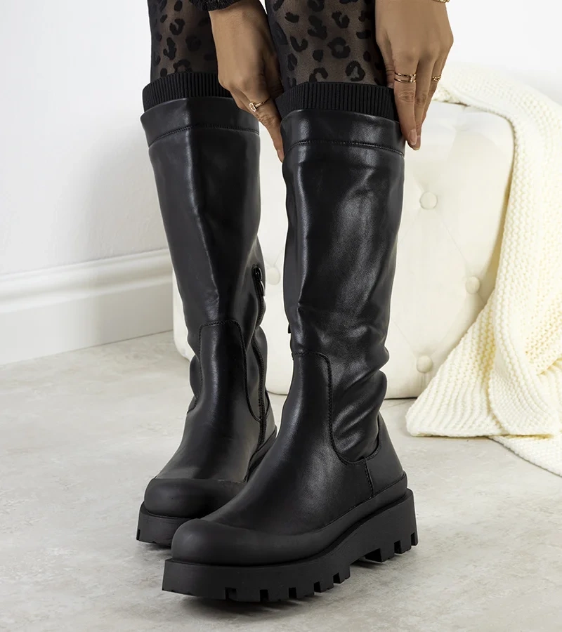 Fekete Deshina csizma