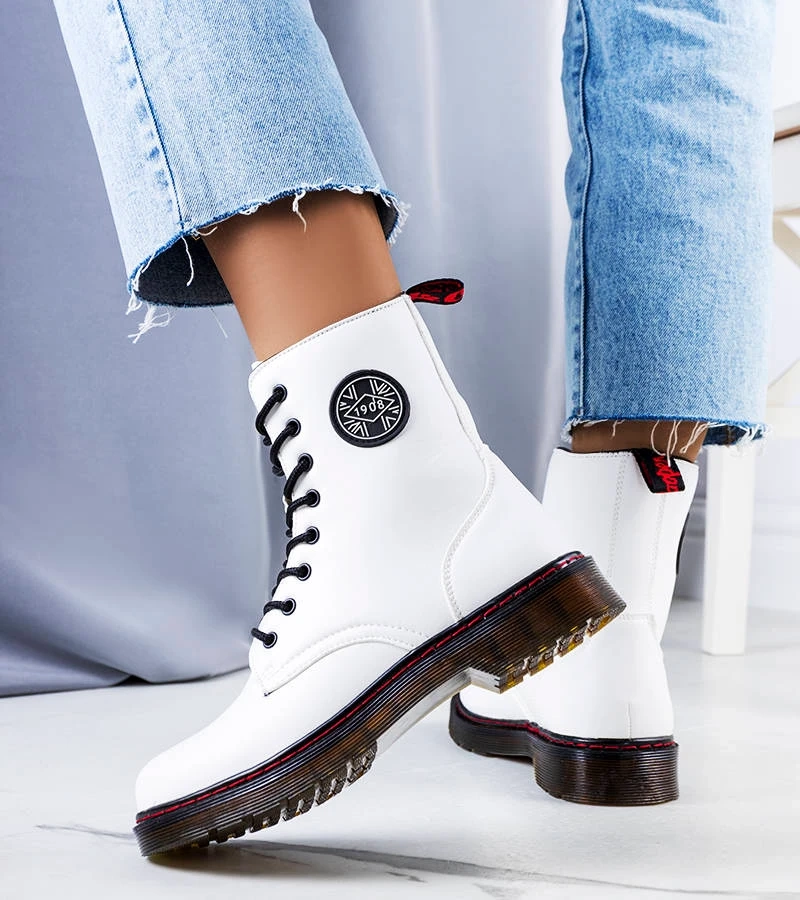 Fehér bélelt bokacsizma LCJ-22-31-1439L Lee Cooper