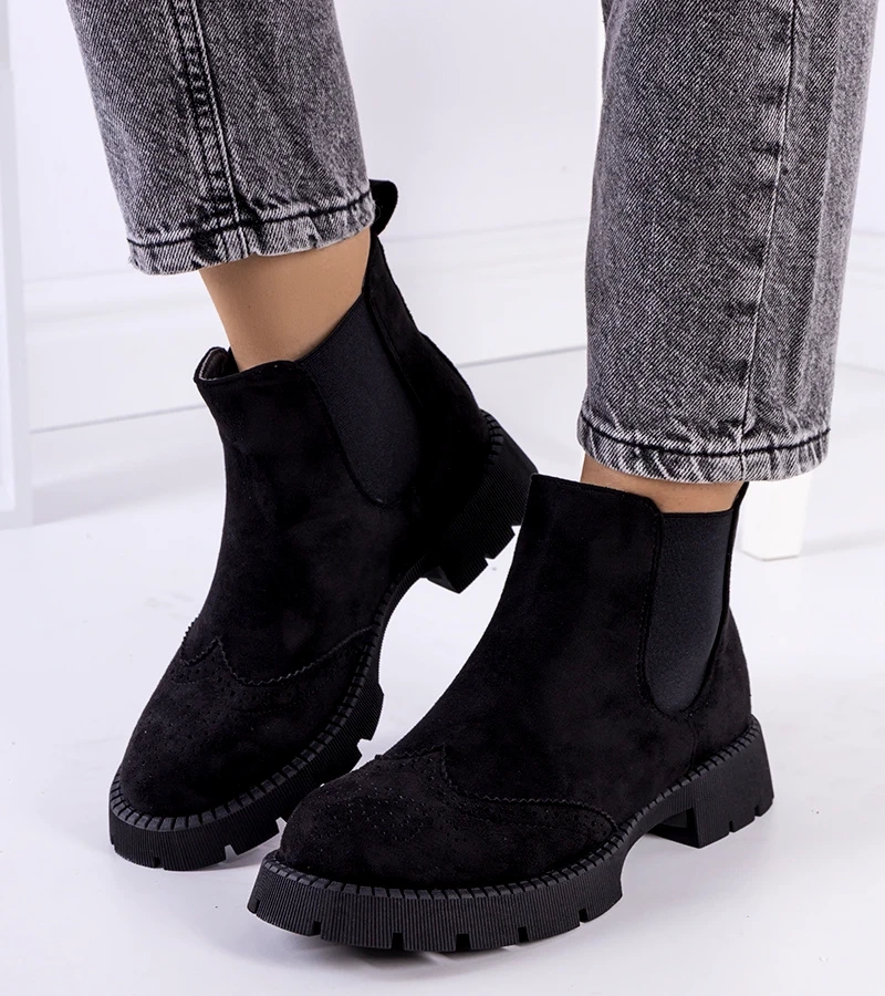 Fekete bokacsizma masszív talppal Newsome