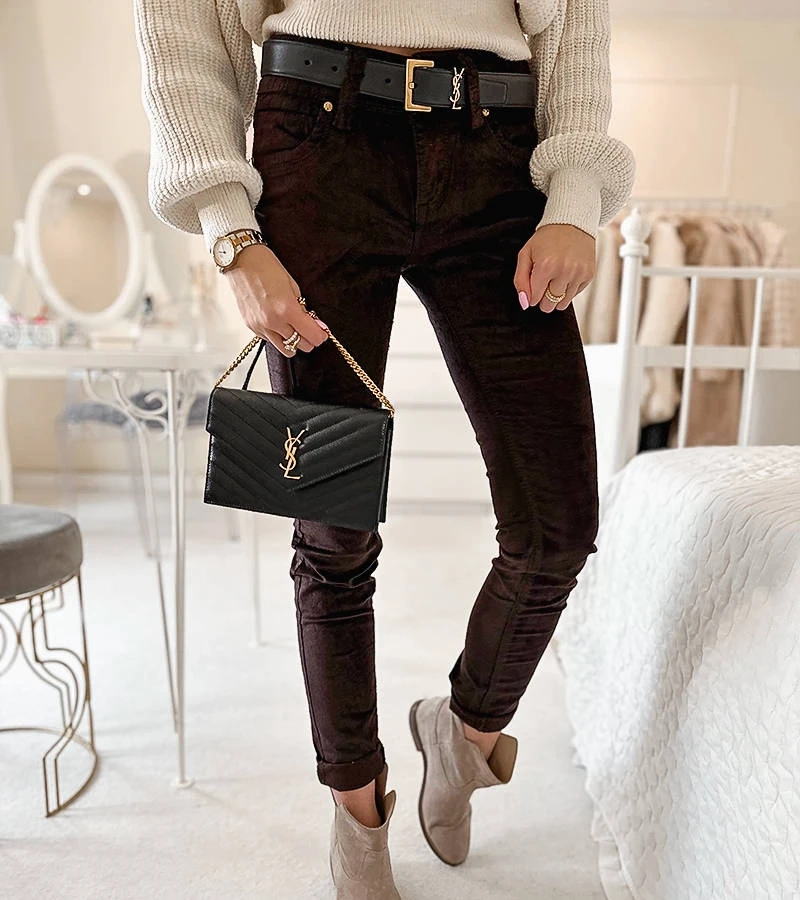 Barna anyagból készült Lauzier nadrág