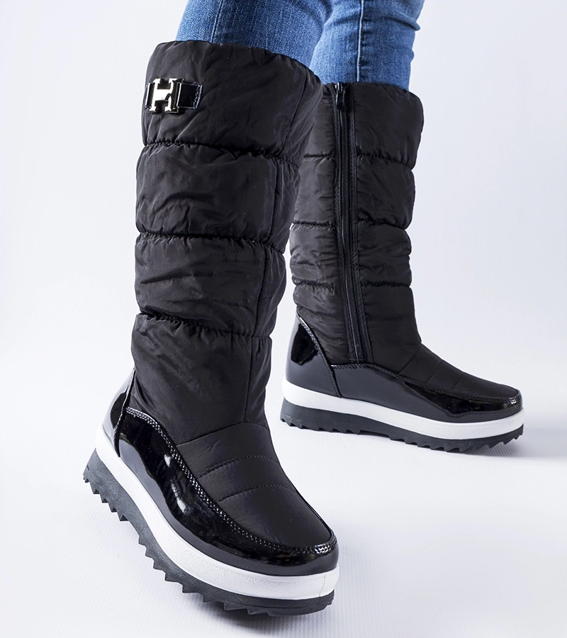 Canneto fekete bélelt magas hótaposó