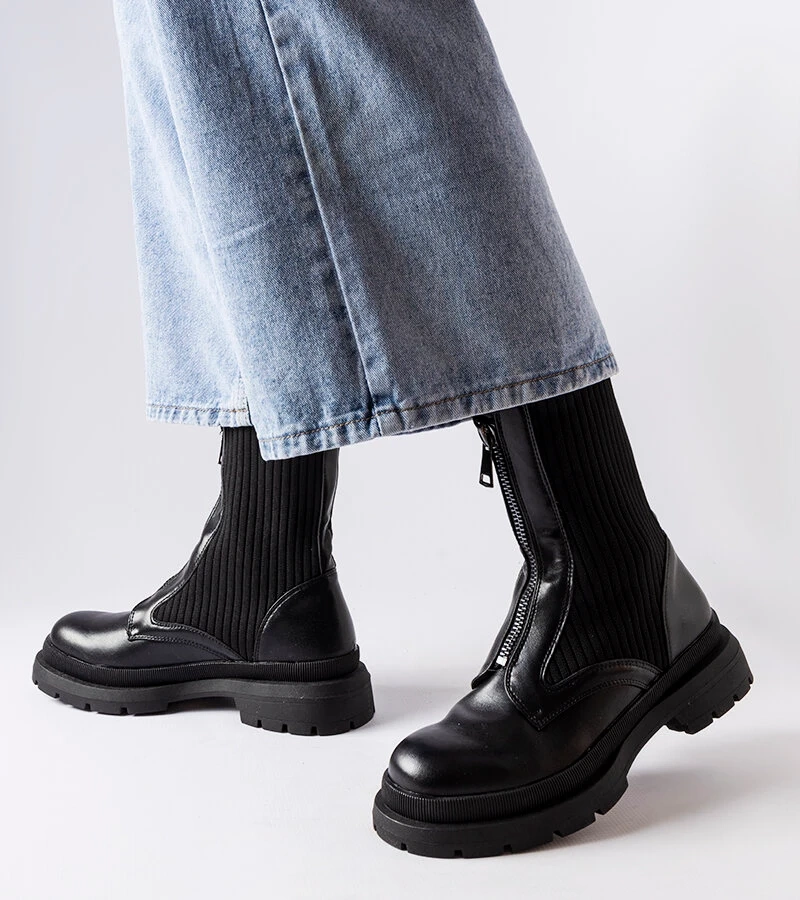 Fekete zoknis bokacsizma Napolitani