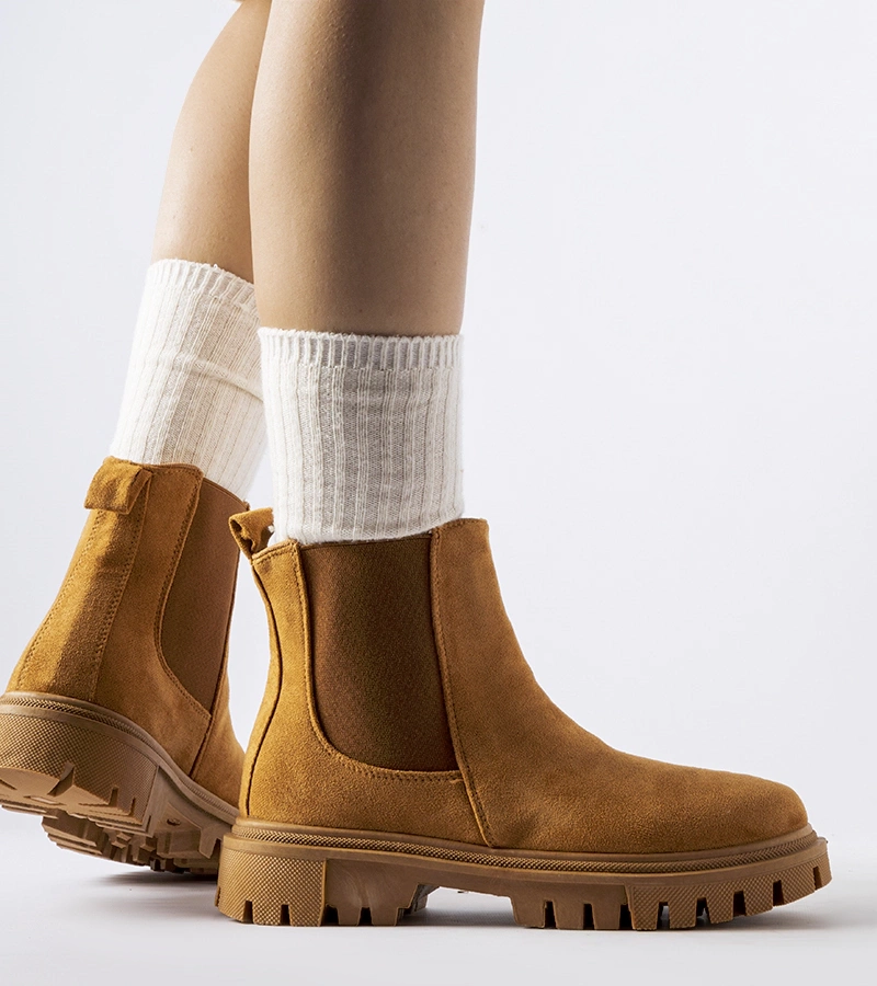 Davenport karamell színű csizma