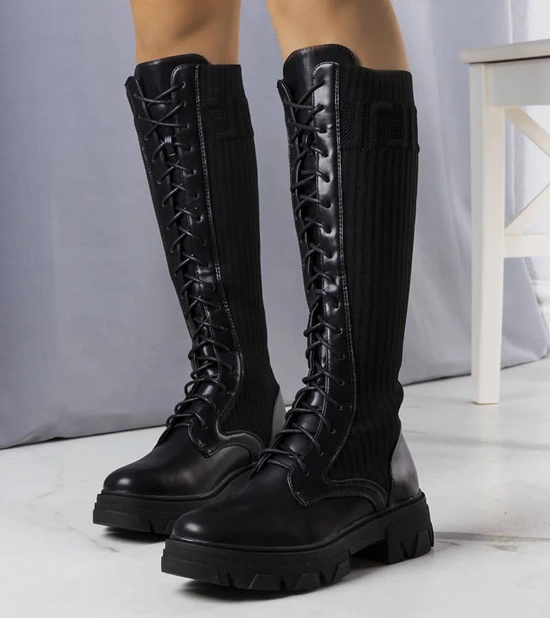 Fekete kötött csizma Montis