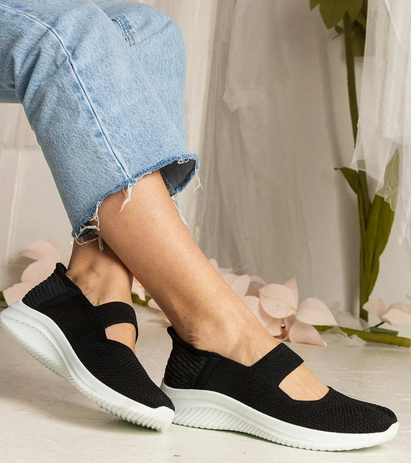 Muratti dombornyott talpú fekete női tornacipő