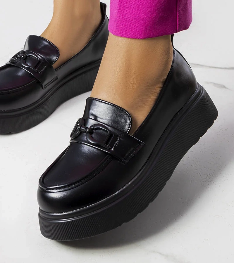 Fekete lordok díszített talppal Gagnon