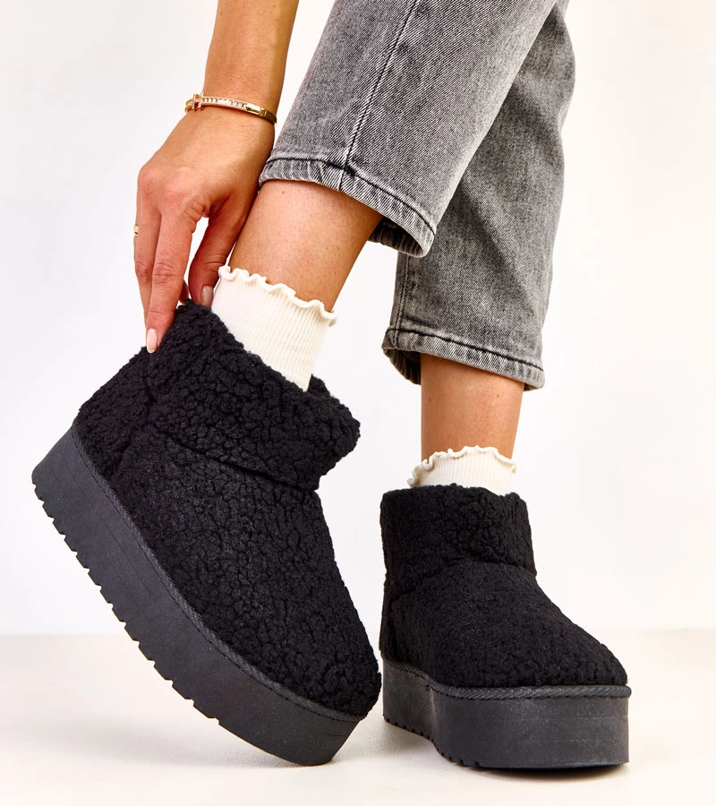 Fekete hócsizma báránybőr szárral Lasso