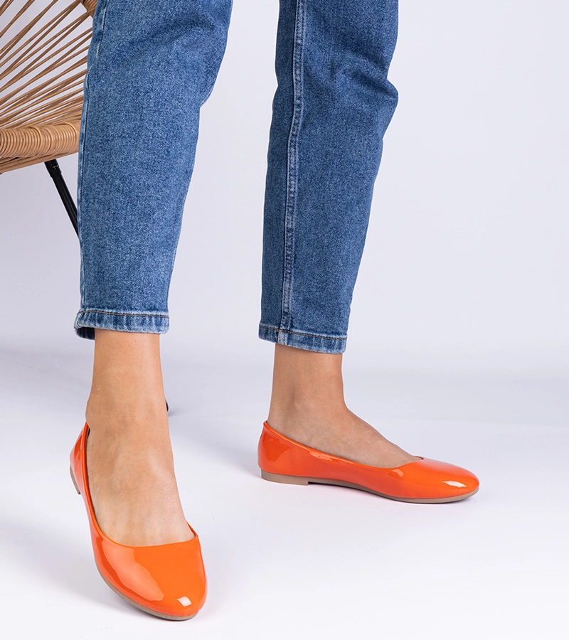 Narancssárga lakkozott balerinacipő Aurika