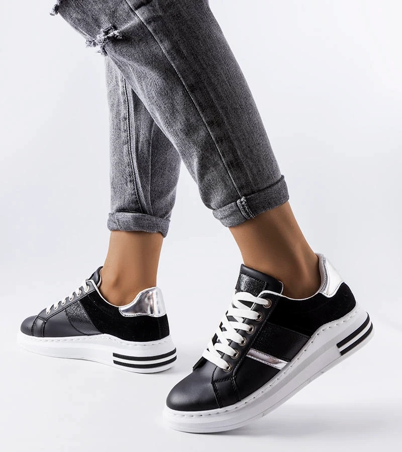 Fekete cipők Deans betétekkel