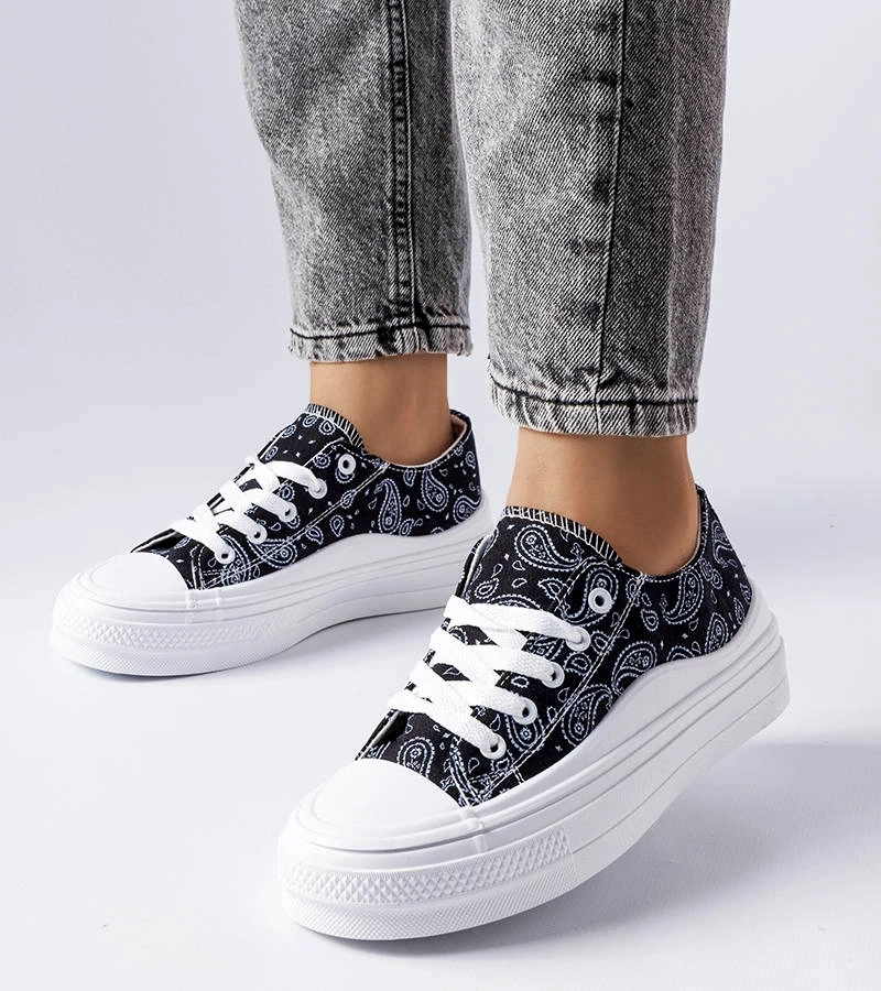 Fekete platformos tornacipő Bélair