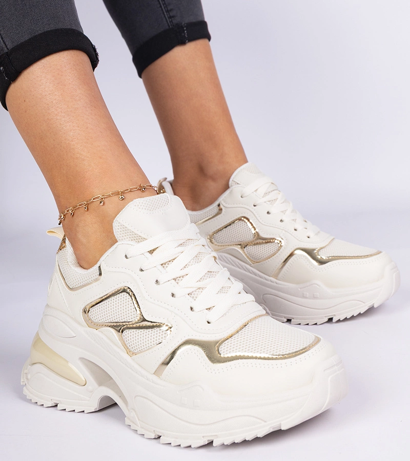 Bézs csillogó díszítésű női tornacipő Sandoria