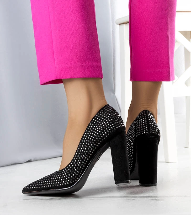 Fekete Torins sarokcipők