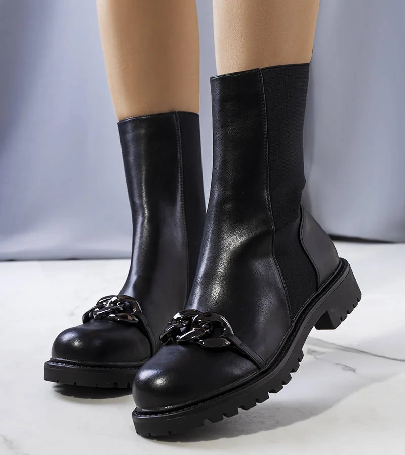 Fekete bokacsizma láncos Tubre