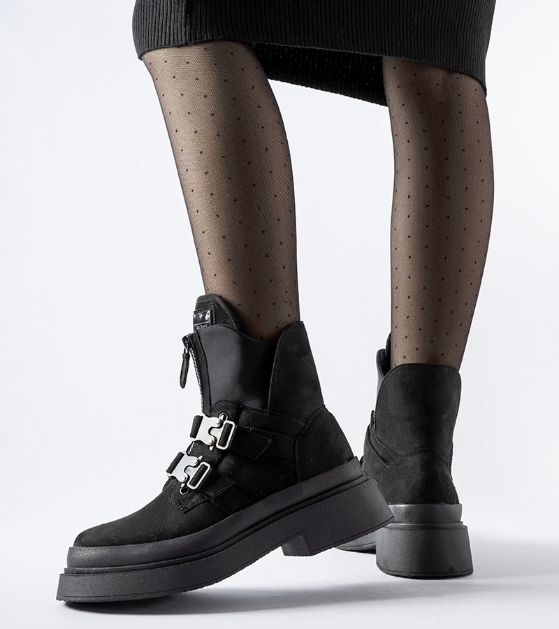 Fekete platformos bokacsizma Glen