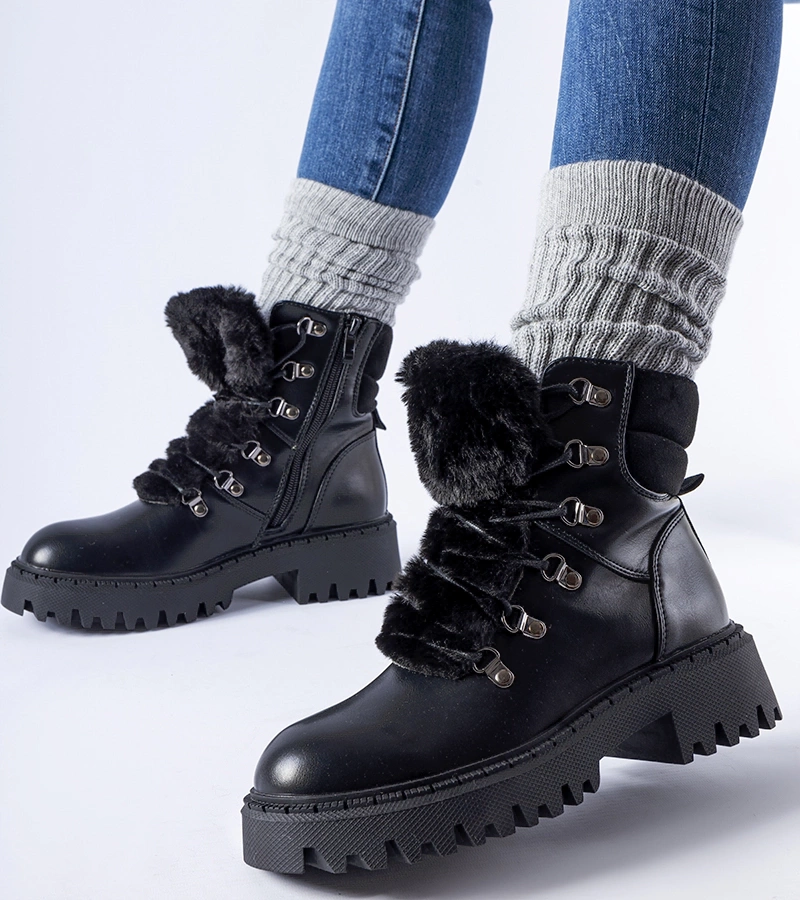 Fekete díszes munkások Quarto