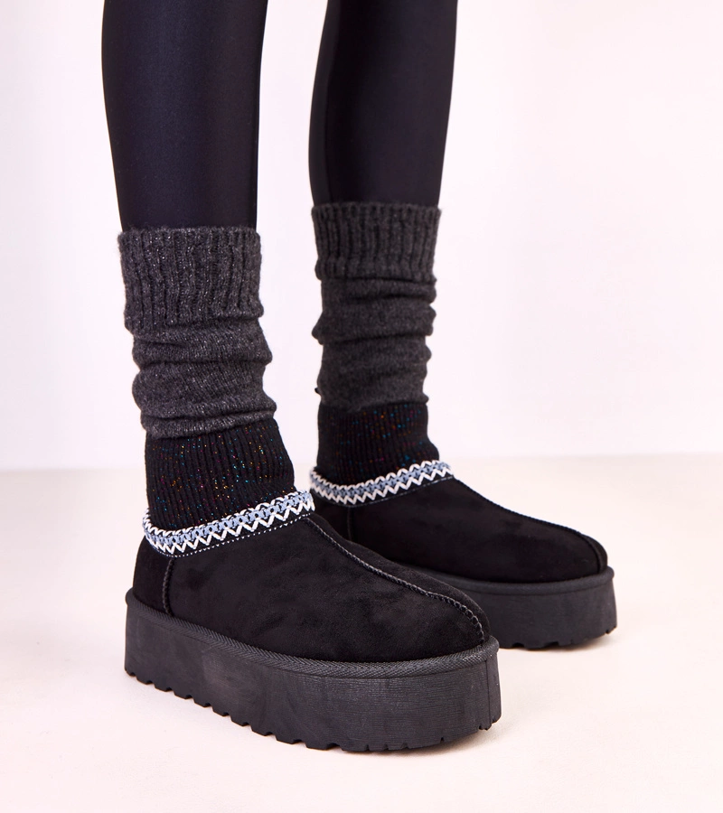 Fekete alacsony hótaposó zoknis szárral Bernica