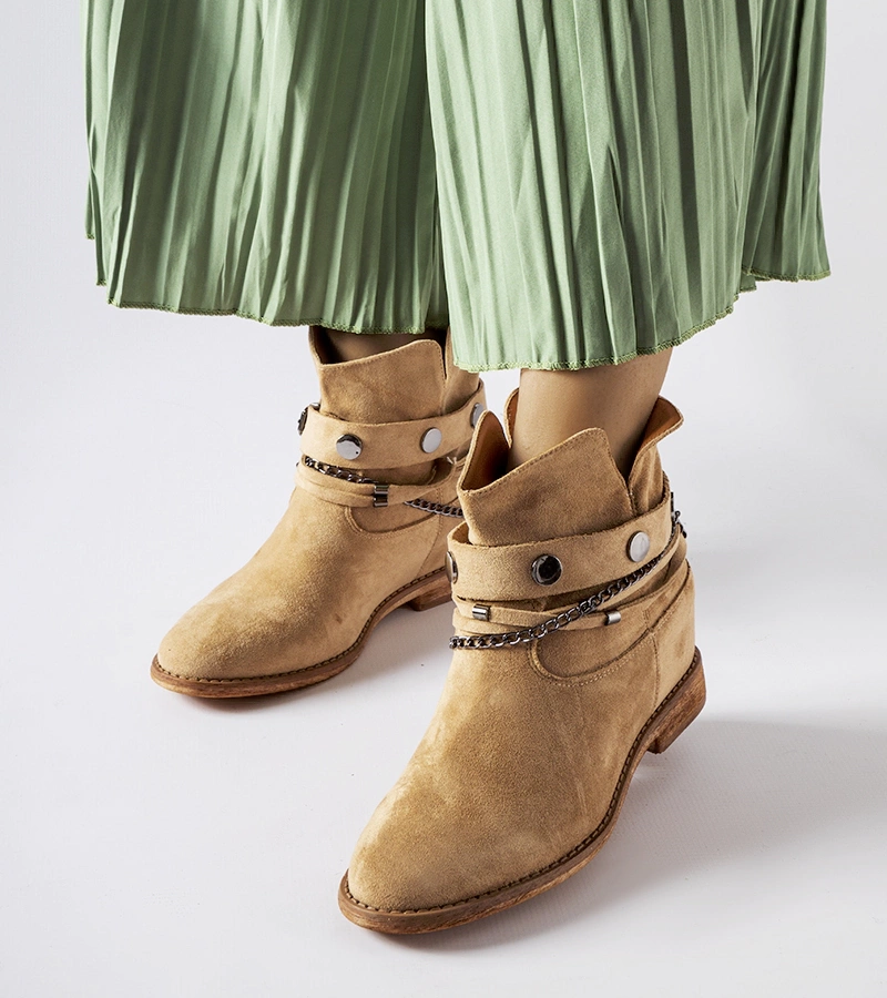 Rinehart melegített bézs bokacsizma kúp talppal