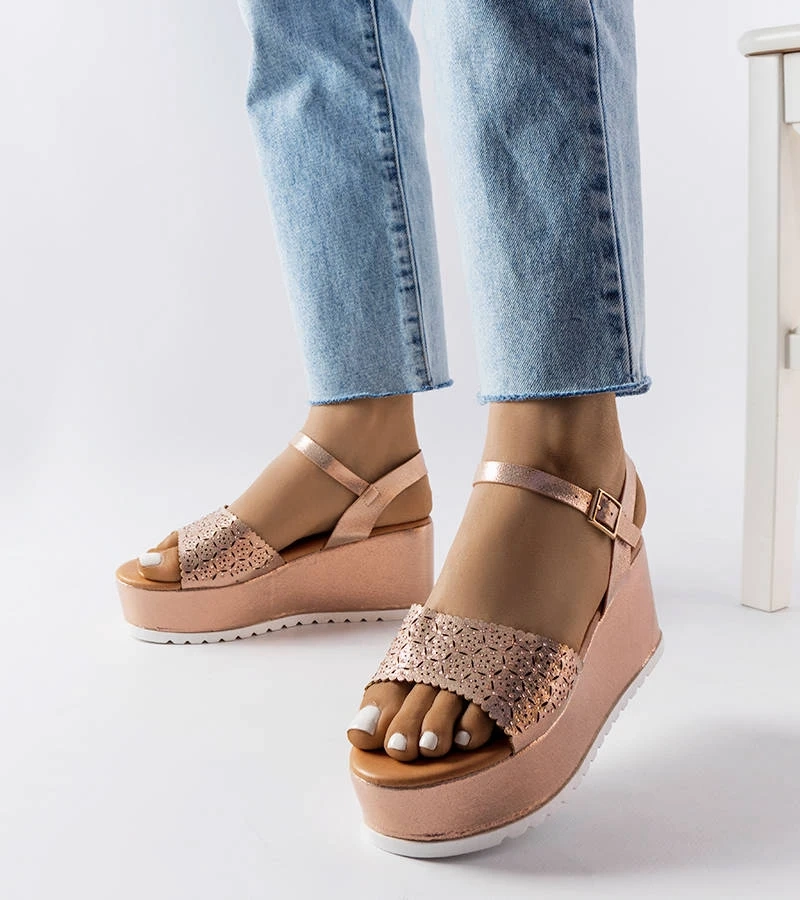 Rózsaszín csipkés platform szandál Stockton