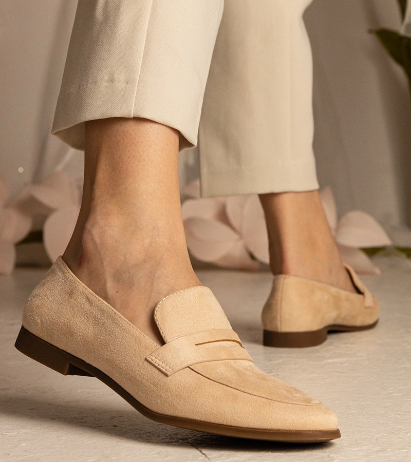 Bézs női klasszikus mokaszin Nageri